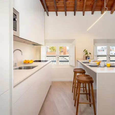 Thyssen Cisneros By Rent Me Appartement *